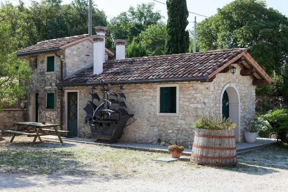 Agriturismo Monte degli Aromi Villaga Alloggio per agriturismo